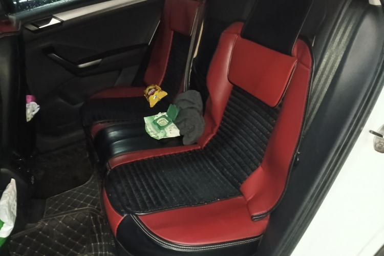 Used Volkswagen T-ROC 2021 280TSI DSG Two-Wheel Drive Elite Connect Edition Left Rear Seat