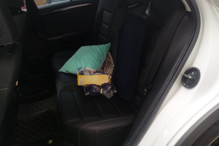 Used Volkswagen T-ROC 2021 280TSI DSG Two-Wheel Drive Comfort Connect Edition Left Rear Seat