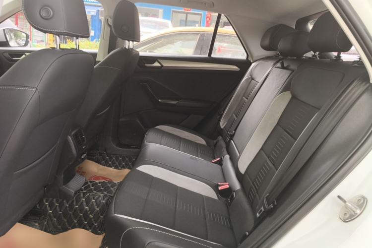 Used Volkswagen T-ROC 2021 280TSI DSG Two-Wheel Drive Elite Connect Edition Left Rear Seat
