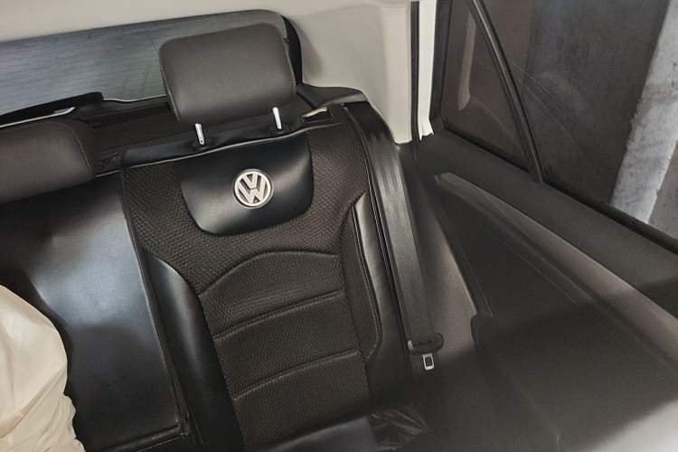 Used Volkswagen T-ROC 2021 280TSI DSG Two-Wheel Drive Elite Connect Edition Left Rear Seat
