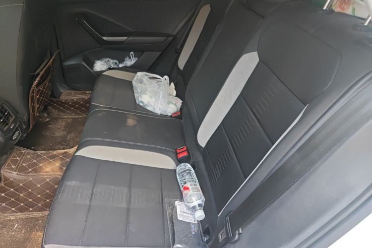 Used Volkswagen T-ROC 2021 Revised Version 280TSI DSG Two-Wheel Drive Elite Connect Edition Left Rear Seat