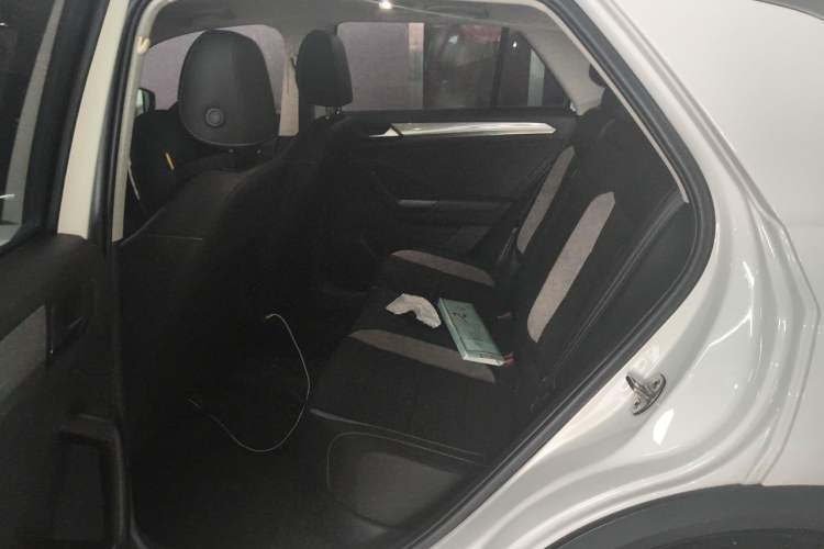 Used Volkswagen T-ROC 2021 Revised Version 280TSI DSG Two-Wheel Drive Elite Connect Edition Left Rear Seat