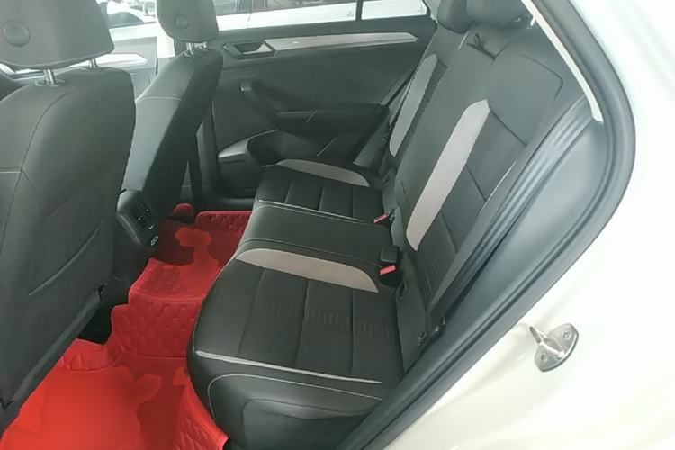 Used Volkswagen T-ROC 2021 280TSI DSG Two-Wheel Drive Elite Connect Edition Left Rear Seat