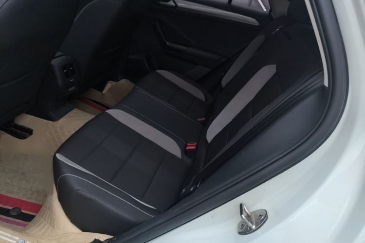 Used Volkswagen T-ROC 2021 Revised Version 280TSI DSG Two-Wheel Drive Elite Connect Edition Left Rear Seat