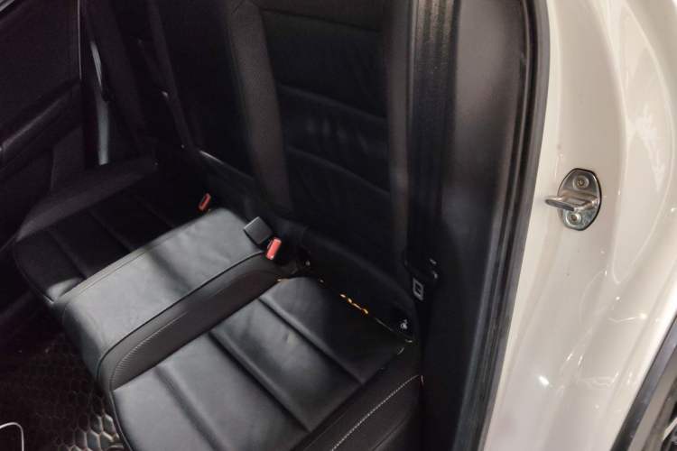 Used Volkswagen T-ROC 2021 280TSI DSG Two-Wheel Drive Comfort Connect Edition Left Rear Seat