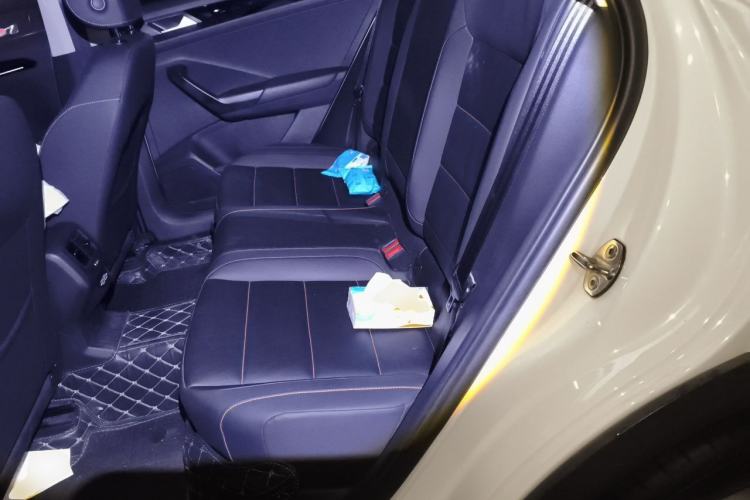 Used Volkswagen T-ROC 2021 280TSI DSG Two-Wheel Drive Comfort Connect 30th Anniversary Edition Left Rear Seat