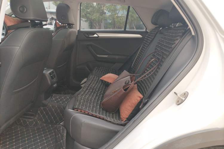Used Volkswagen T-ROC 2021 280TSI DSG Two-Wheel Drive Elite Connect Edition Left Rear Seat