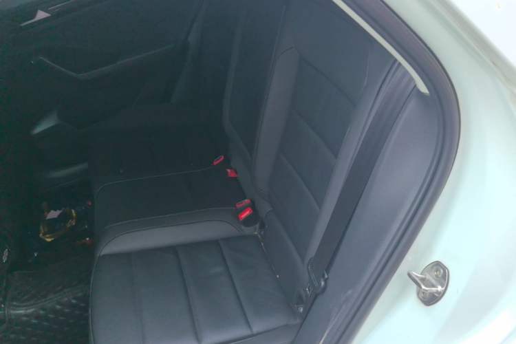 Used Volkswagen T-ROC 2021 Revised Version 280TSI DSG Two-Wheel Drive Comfort & Smart Connectivity Edition Left Rear Seat