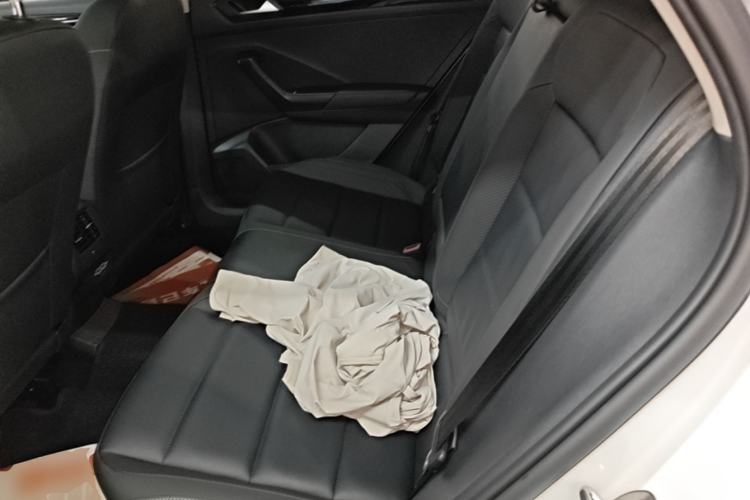 Used Volkswagen T-ROC 2021 280TSI DSG Two-Wheel Drive Comfort Connect Edition Left Rear Seat