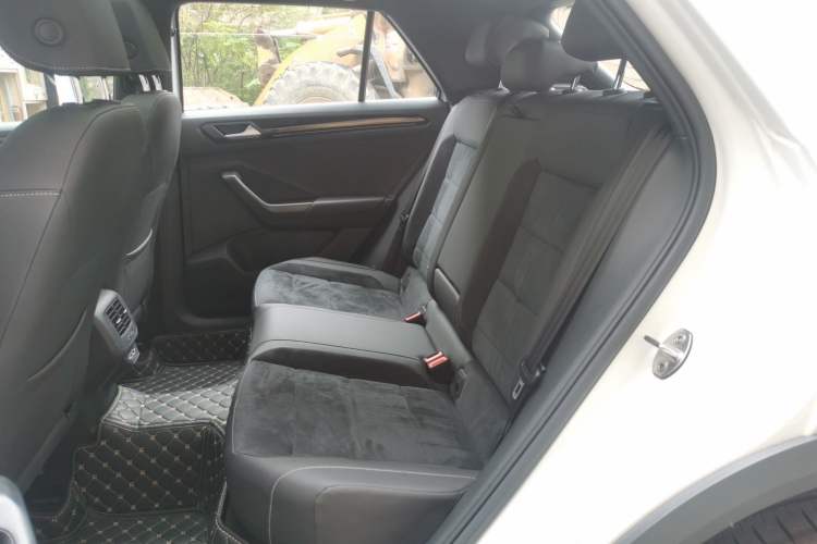 Used Volkswagen T-ROC 2021 Revised Version 280TSI DSG All-Wheel Drive Luxury Connected Edition Left Rear Seat