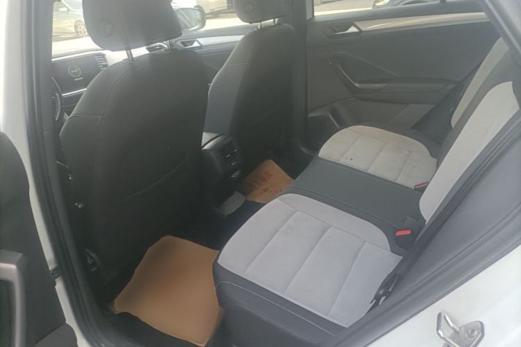 Used Volkswagen T-ROC 2021 280TSI DSG Two-Wheel Drive R-Line Pro Connected Version Left Rear Seat