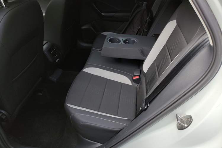 Used Volkswagen T-ROC 2021 280TSI DSG Two-Wheel Drive Elite Connect Edition Left Rear Seat
