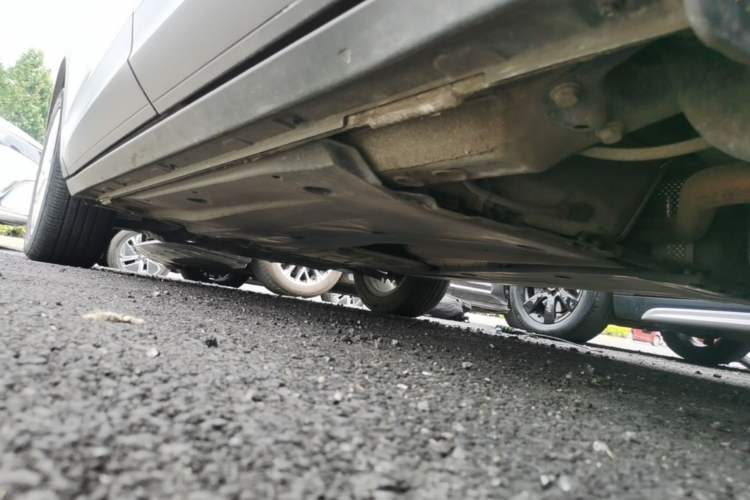 Used Volkswagen T-ROC 2021 280TSI DSG Two-Wheel Drive Elite Connect Edition Left Side Sill