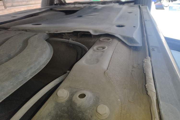 Used Volkswagen T-ROC 2021 280TSI DSG Two-Wheel Drive Elite Connect Edition Left Side Sill