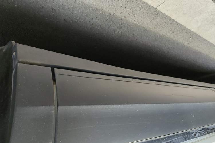 Used Volkswagen T-ROC 2021 280TSI DSG Two-Wheel Drive Elite Connect Edition Left Side Sill