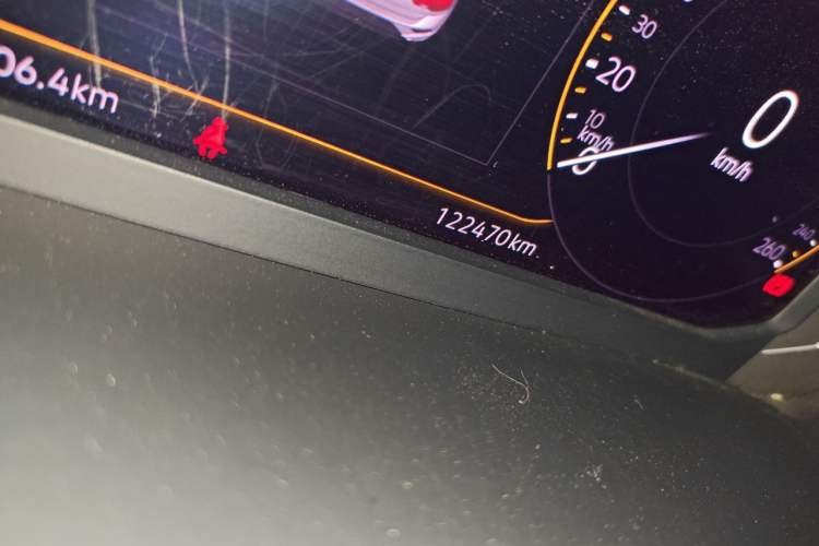 Used Volkswagen T-ROC 2021 280TSI DSG Two-Wheel Drive Comfort Connect Edition Odometer Close Up