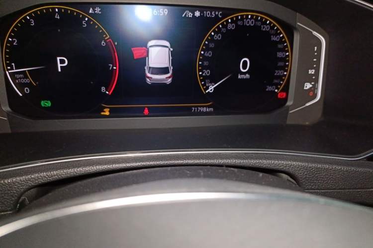 Used Volkswagen T-ROC 2021 Revised Version 280TSI DSG Two-Wheel Drive Comfort & Smart Connectivity Edition Odometer Close Up