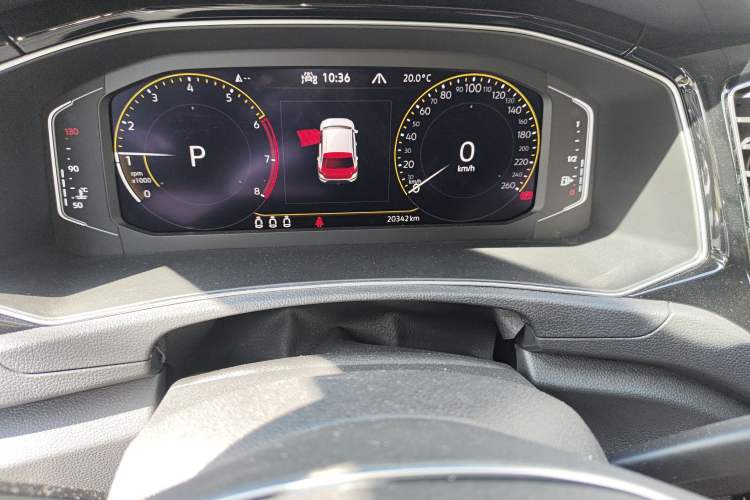 Used Volkswagen T-ROC 2021 280TSI DSG Two-Wheel Drive Comfort Connect Edition Odometer Close Up