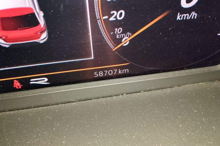 Used Volkswagen T-ROC 2021 280TSI DSG Two-Wheel Drive R-Line Pro Connected Version Odometer Close Up