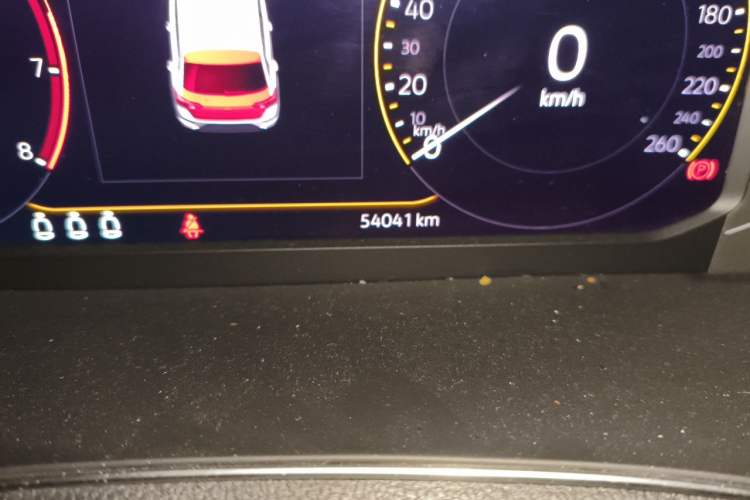 Used Volkswagen T-ROC 2021 280TSI DSG Two-Wheel Drive Comfort Connect 30th Anniversary Edition Odometer Close Up