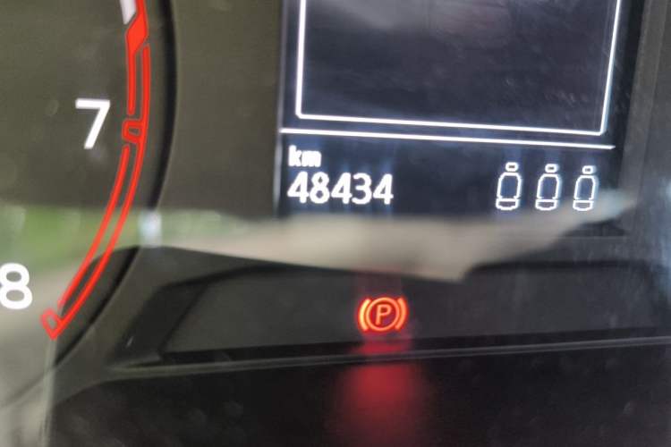 Used Volkswagen T-ROC 2021 280TSI DSG Two-Wheel Drive Elite Connect Edition Odometer Close Up