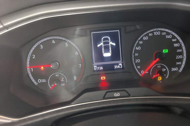 Used Volkswagen T-ROC 2021 280TSI DSG Two-Wheel Drive Elite Connect Edition Odometer Close Up