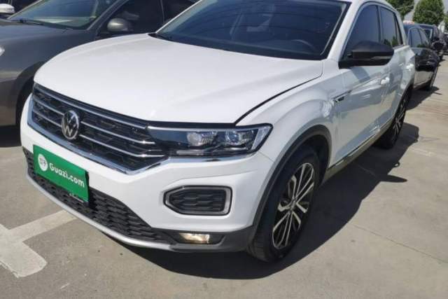Ojetý Volkswagen T-ROC 2021 Revised Version 280TSI DSG Two-Wheel Drive Comfort & Smart Connectivity Edition