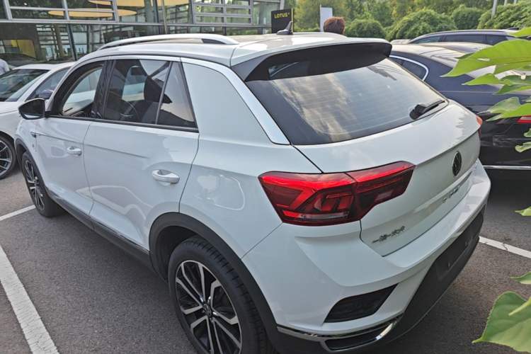Used Volkswagen T-ROC 2021 280TSI DSG Two-Wheel Drive Comfort Connect Edition Rear Left 45 Deg