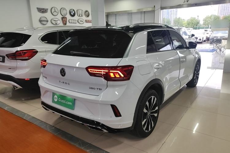 Used Volkswagen T-ROC 2021 280TSI DSG Two-Wheel Drive R-Line Pro Connected Version Rear Right 45 Deg