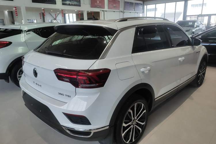 Used Volkswagen T-ROC 2021 280TSI DSG Two-Wheel Drive Comfort Connect 30th Anniversary Edition Rear Right 45 Deg