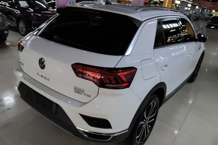 Used Volkswagen T-ROC 2021 280TSI DSG Two-Wheel Drive Comfort Connect Edition Rear Right 45 Deg