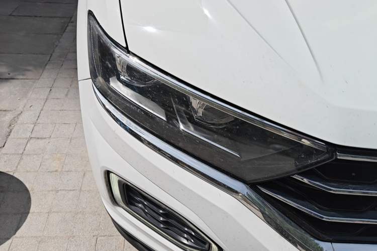 Used Volkswagen T-ROC 2021 280TSI DSG Two-Wheel Drive Elite Connect Edition Right Front Headlight