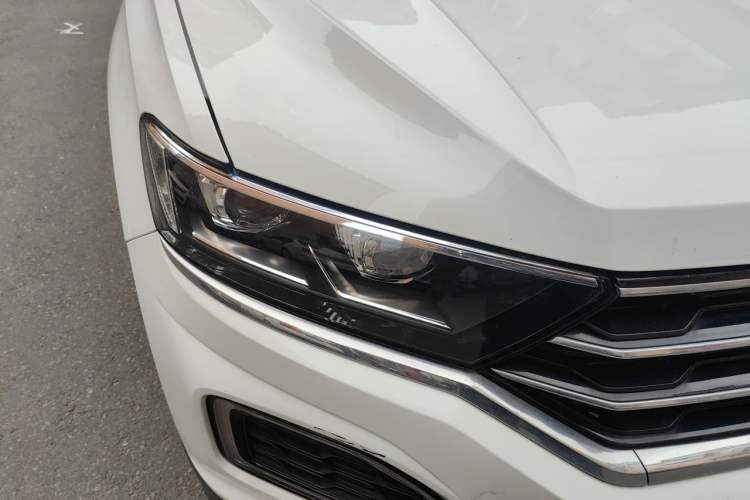 Used Volkswagen T-ROC 2021 Revised Version 280TSI DSG Two-Wheel Drive Comfort & Smart Connectivity Edition Right Front Headlight