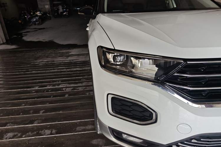 Used Volkswagen T-ROC 2021 280TSI DSG Two-Wheel Drive Elite Connect Edition Right Front Headlight