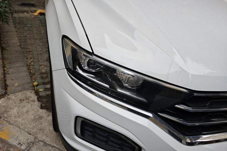 Used Volkswagen T-ROC 2021 280TSI DSG Two-Wheel Drive Comfort Connect Edition Right Front Headlight