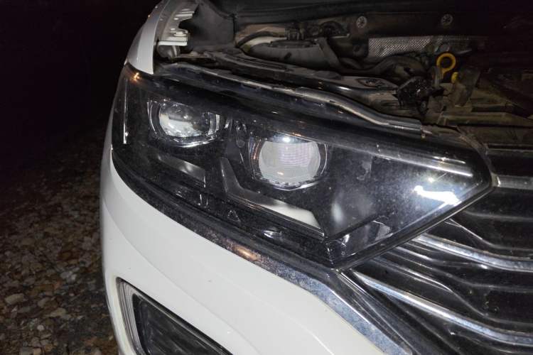 Used Volkswagen T-ROC 2021 280TSI DSG Two-Wheel Drive Comfort Connect Edition Right Front Headlight