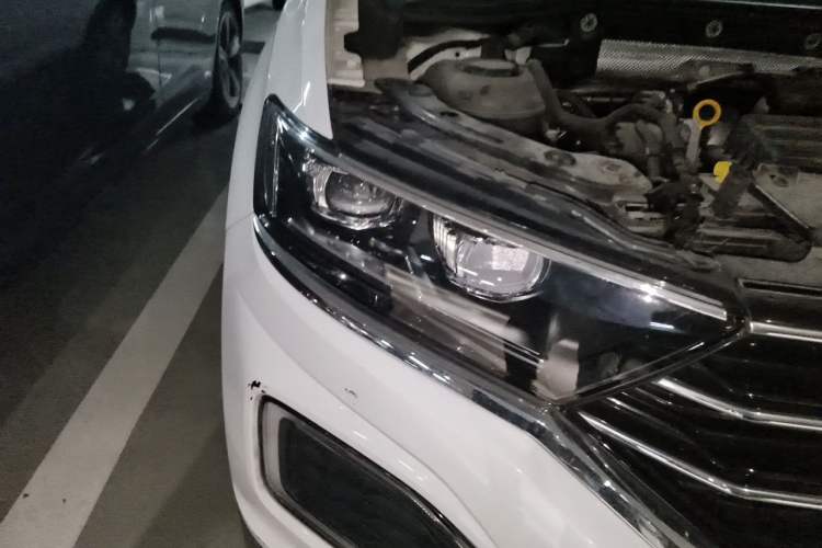 Used Volkswagen T-ROC 2021 280TSI DSG Two-Wheel Drive Elite Connect Edition Right Front Headlight
