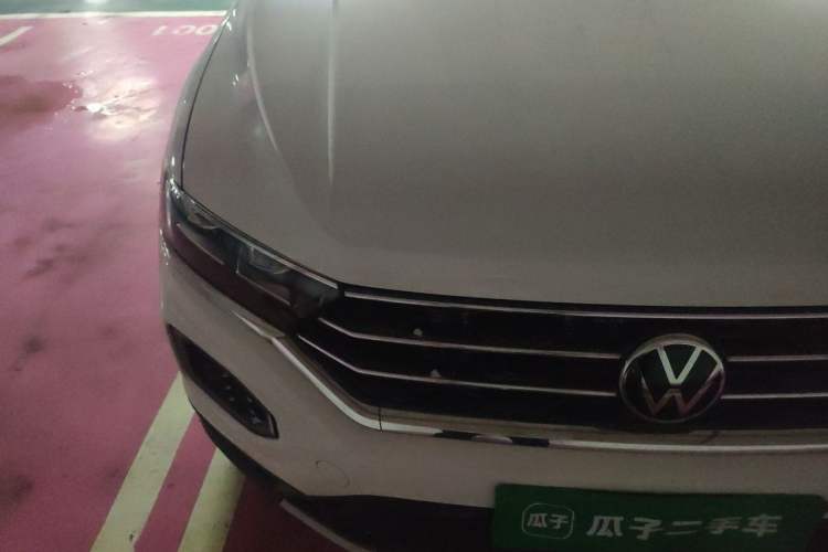 Used Volkswagen T-ROC 2021 280TSI DSG Two-Wheel Drive Elite Connect Edition Right Front Headlight