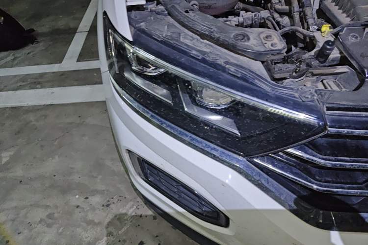 Used Volkswagen T-ROC 2021 Revised Version 280TSI DSG Two-Wheel Drive Comfort & Smart Connectivity Edition Right Front Headlight