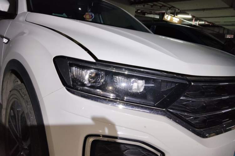Used Volkswagen T-ROC 2021 280TSI DSG Two-Wheel Drive R-Line Pro Connected Version Right Front Headlight