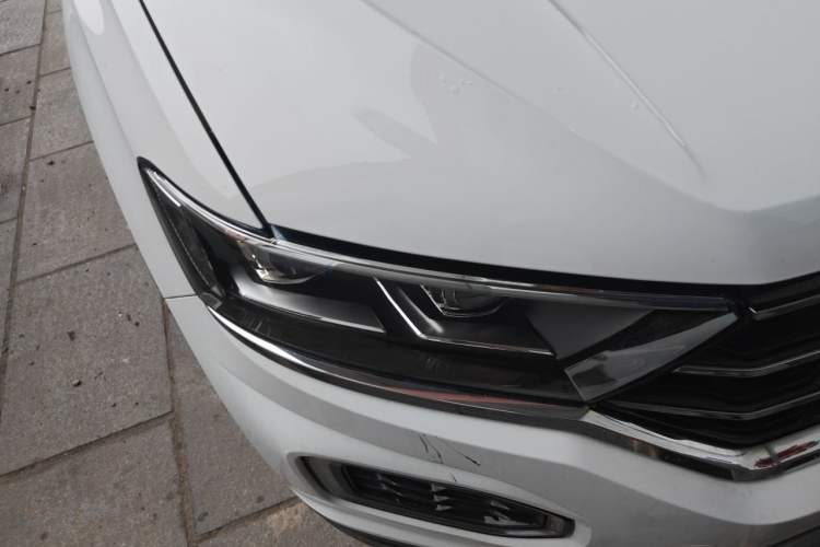 Used Volkswagen T-ROC 2021 280TSI DSG Two-Wheel Drive Comfort Connect Edition Right Front Headlight
