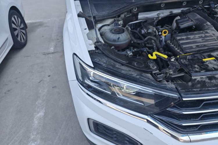 Used Volkswagen T-ROC 2021 Revised Version 280TSI DSG Two-Wheel Drive Comfort & Smart Connectivity Edition Right Front Headlight