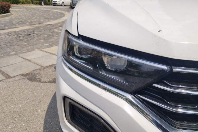Used Volkswagen T-ROC 2021 280TSI DSG Two-Wheel Drive Comfort Connect Edition Right Front Headlight