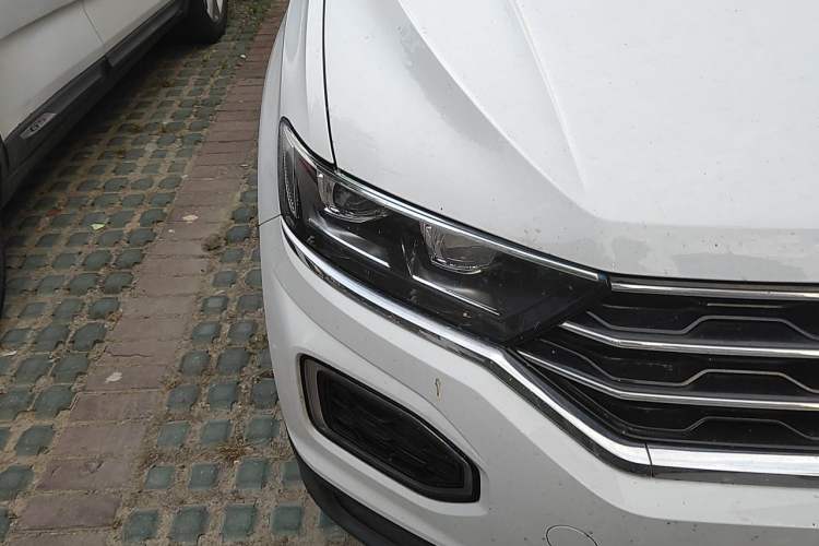 Used Volkswagen T-ROC 2021 280TSI DSG Two-Wheel Drive Comfort Connect 30th Anniversary Edition Right Front Headlight
