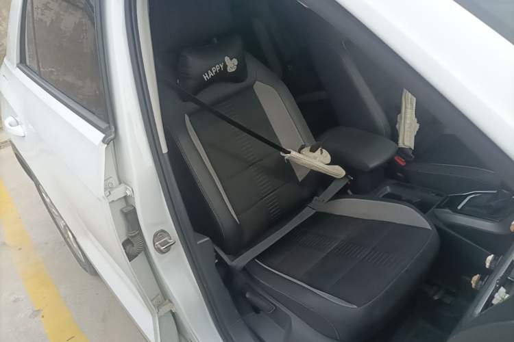 Used Volkswagen T-ROC 2021 280TSI DSG Two-Wheel Drive Elite Connect Edition Right Front Seat