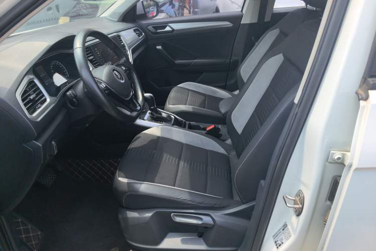Used Volkswagen T-ROC 2021 Revised Version 280TSI DSG Two-Wheel Drive Elite Connect Edition Right Front Seat