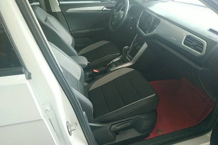 Used Volkswagen T-ROC 2021 280TSI DSG Two-Wheel Drive Elite Connect Edition Right Front Seat