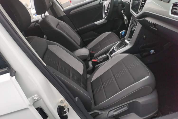Used Volkswagen T-ROC 2021 Revised Version 280TSI DSG Two-Wheel Drive Elite Connect Edition Right Front Seat