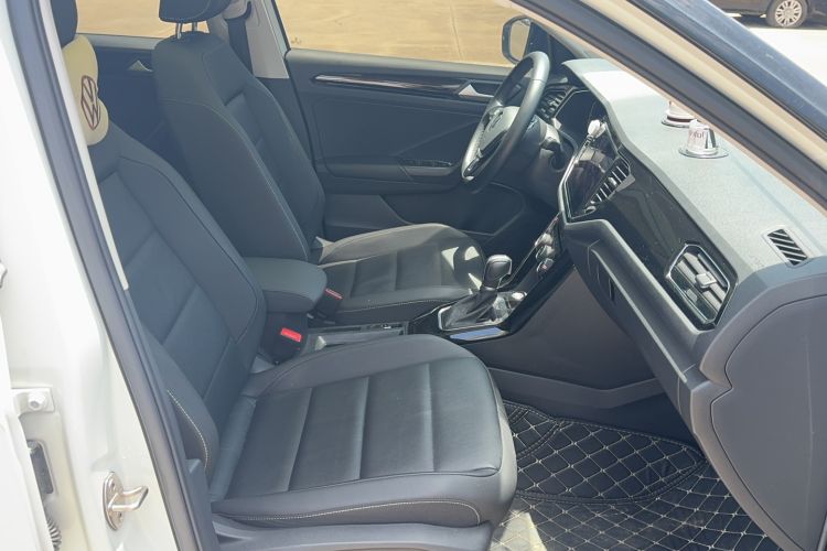 Used Volkswagen T-ROC 2021 Revised Version 280TSI DSG Two-Wheel Drive Comfort & Smart Connectivity Edition Right Front Seat