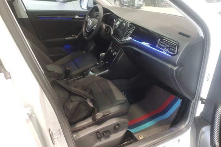 Used Volkswagen T-ROC 2021 280TSI DSG Two-Wheel Drive Comfort Connect 30th Anniversary Edition Right Front Seat